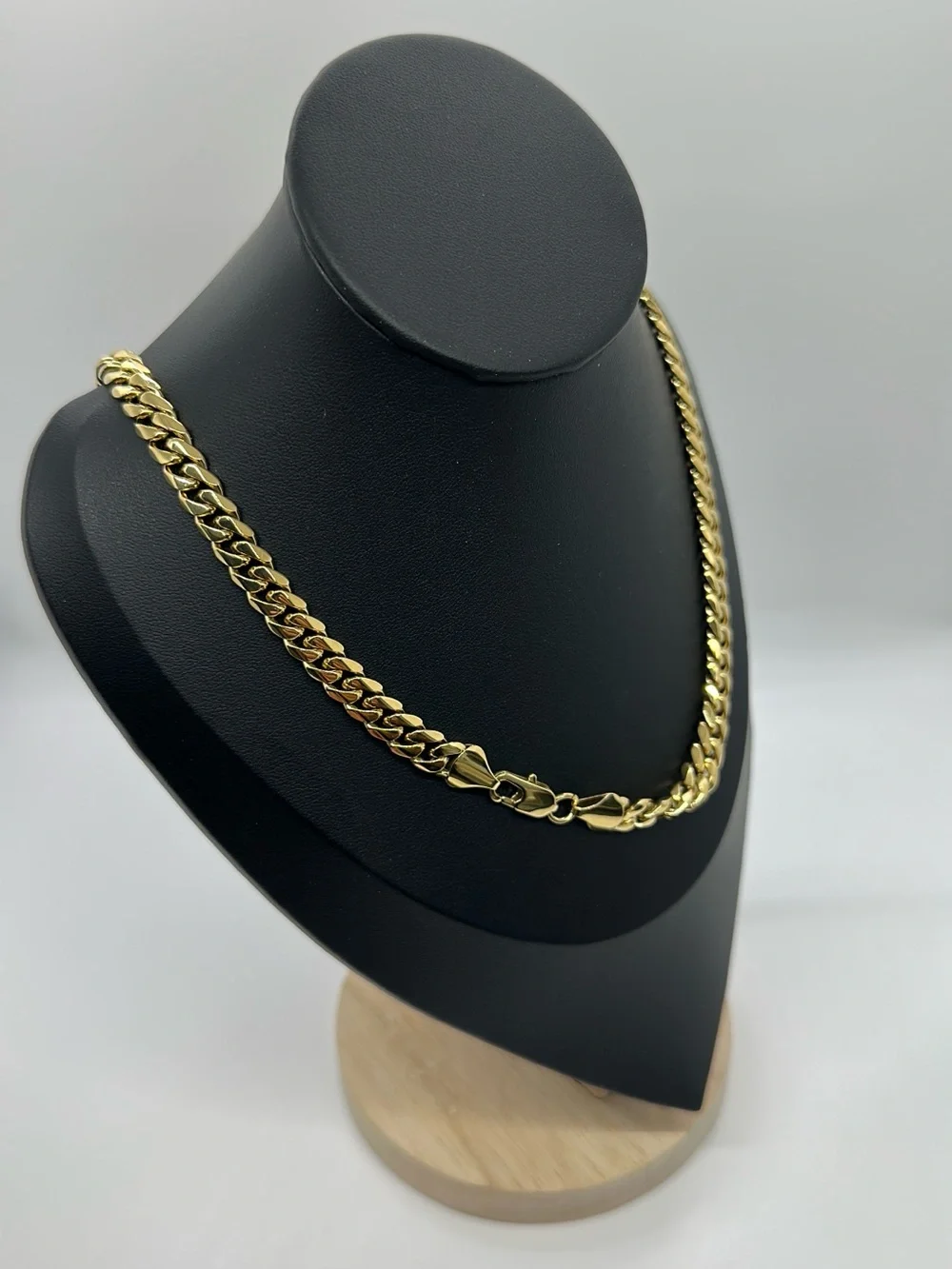 Men's Gold Cuban Link Chain Necklace